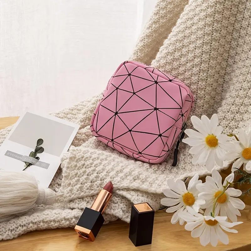 Women High Quality Custom PU Leather Portable Sanitary Napkin Tampon Pads Pouch Mini Cosmetic Makeup Bag Lipstick Case Storage Reusable Compact Organizer Multifunctional Waterproof Bag