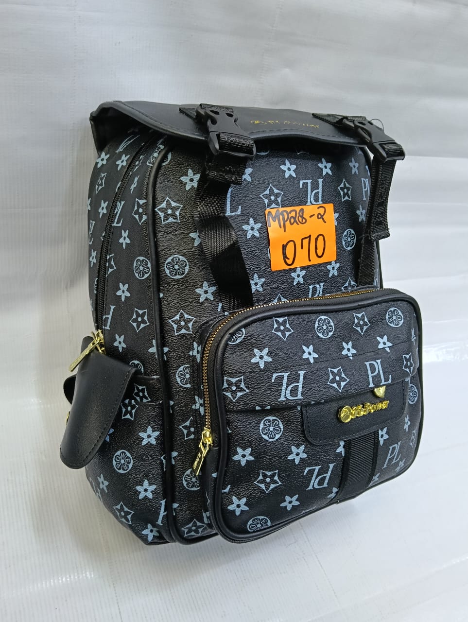 WSAR Korean Fashion original Backpack PU Leather Bag . BIG ENOUGH TO TRAVEL WITH -007 J2