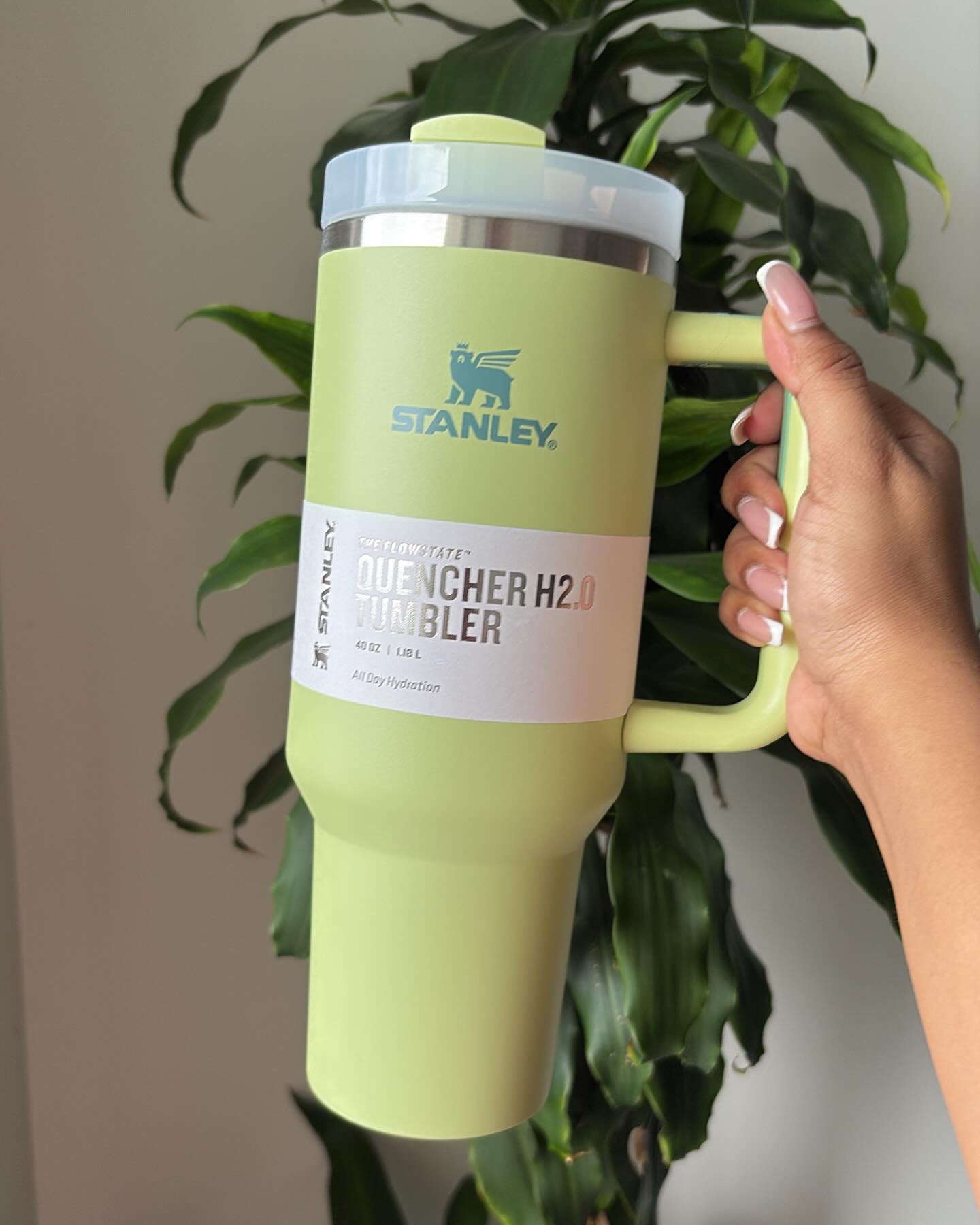 Kilimall Holiday Offers: Original Stanley Tumbler Cup – Premium Insulated Design for All-Day Hot & Cold Drinks, Durable & Stylish”