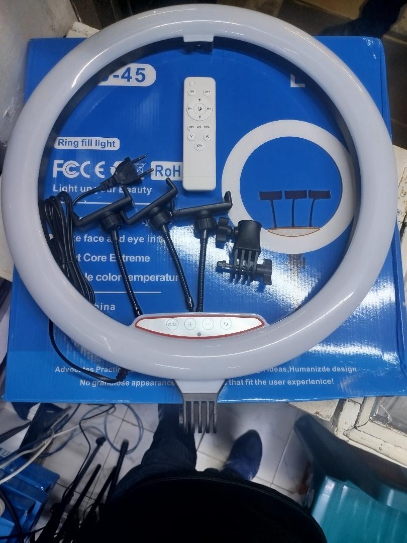 18" Ring lights plus 2.1M Tripod stand