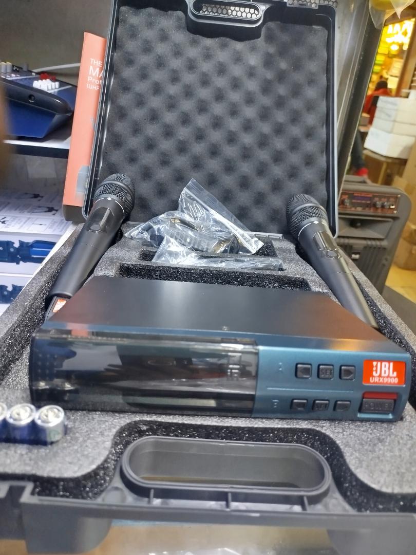 JBL URX 9900 Cordless microphones