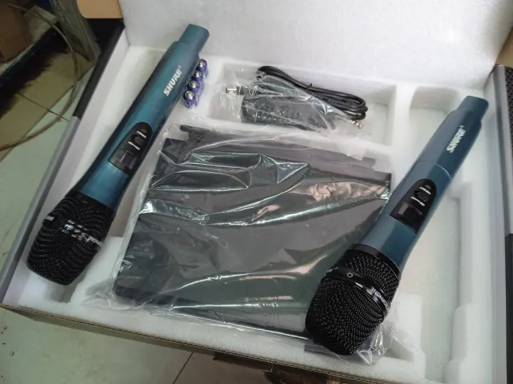 U-3800 Shure Cordless microphone