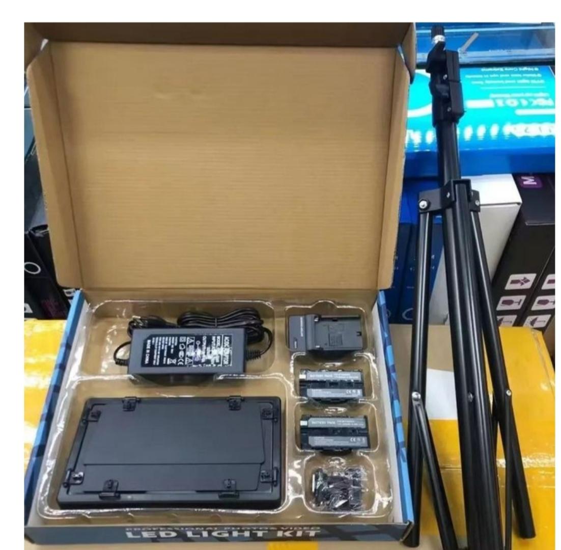 Professional Photo & Video LED Light Kit. Pro LED 800