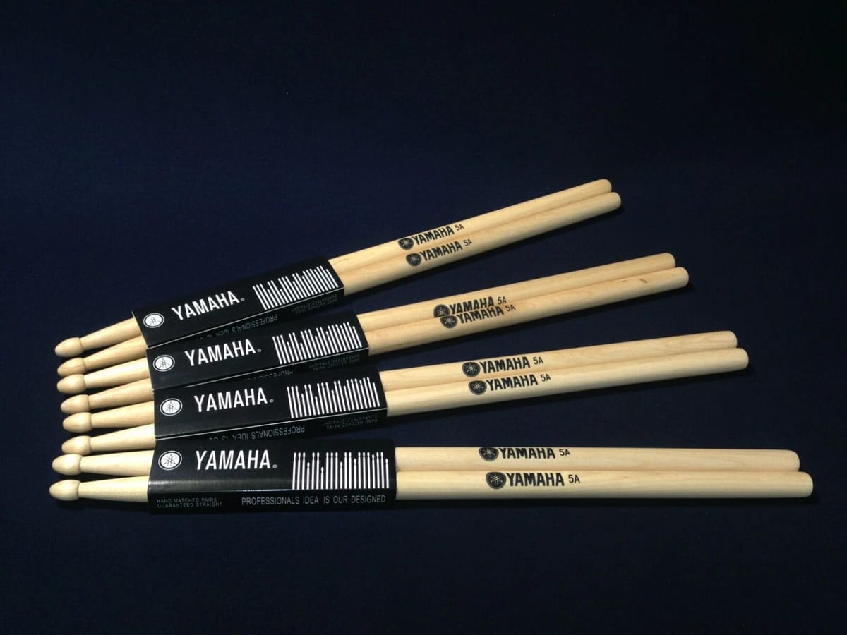 Yamaha 5A Drum Sticks Maple Drumsticks, 1 Pair 16inch Drum Sticks Set, Wood Drumsticks Drum Accessories for Adults & Youth, Oval Wood Tip, Perfect for Pros and Beginners