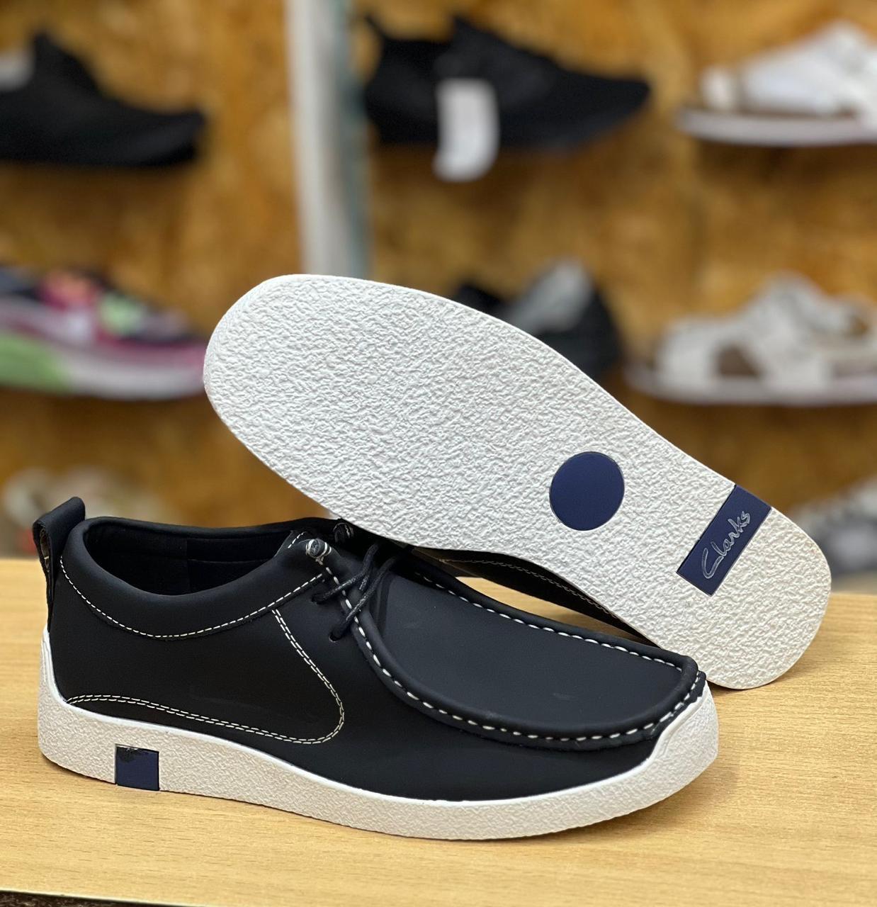 MEN BEST QUALITY LOAFERS LACED UP, FASHIONABLE STYLISH AND COMFORTABLE.