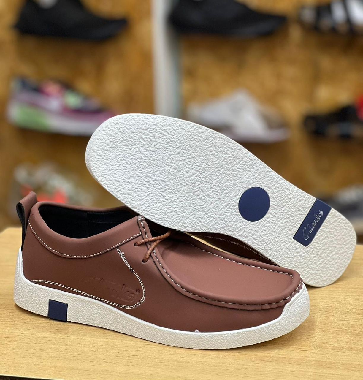 MEN BEST QUALITY LOAFERS LACED UP, FASHIONABLE STYLISH AND COMFORTABLE.