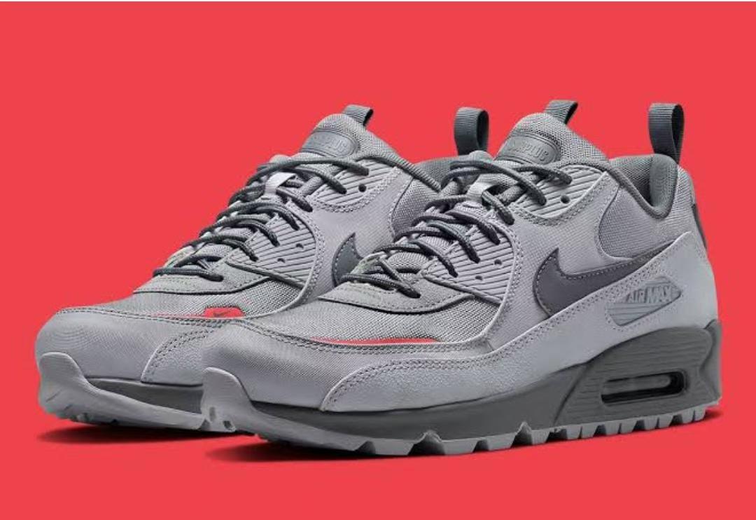 BEST QUALITY UNISEX AIRMAX 90 SNEAKER SHOES LOW CUT LACED UP IN DIFFERENT COLORS AVAILABLE.