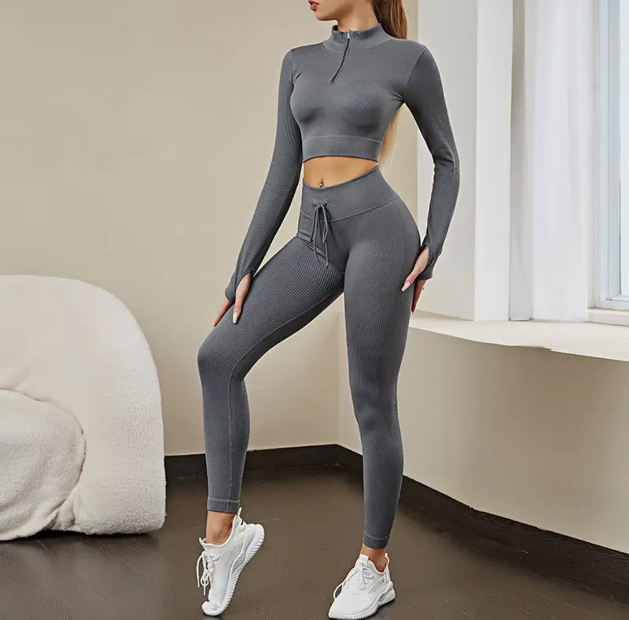 LADIES/TEENS GYM /WORK OUT/ WEEKEEND WEAR /TIGHTS/AND TOP NICE AND COMFORTABLE 2PCS OUTFIT.