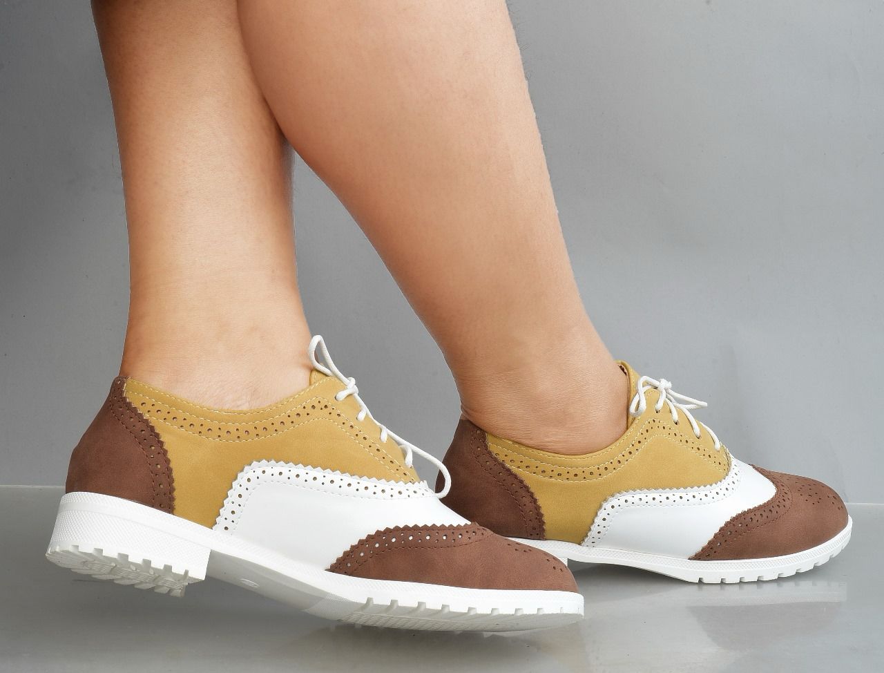 LADIES /WOMEN/ TEENS BEAUTIFUL CLOSED BROGUES/ LOAFERS SHOES CUTE AND COMFORTABLE FOR DAILY USE.