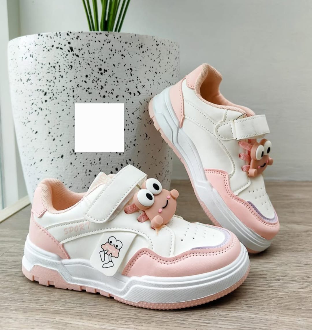 BEST QUALITY KIDS SNEAKER SHOES THEY ARE UNISEX FOR BOTH BOYS AND GIRLS SHOES. (SPORT SHOES)