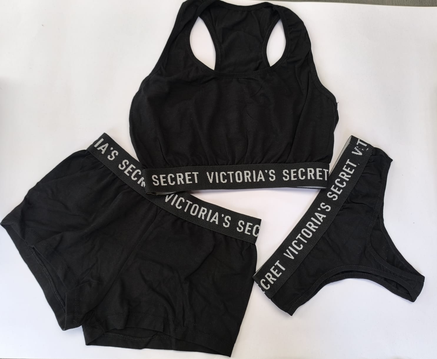 LADIES/WOMEN/GIRLS 3 PC SET OF INDOOR SHORTS AND BRALLET / GYM WEAR /BEDROOM OUTFIT