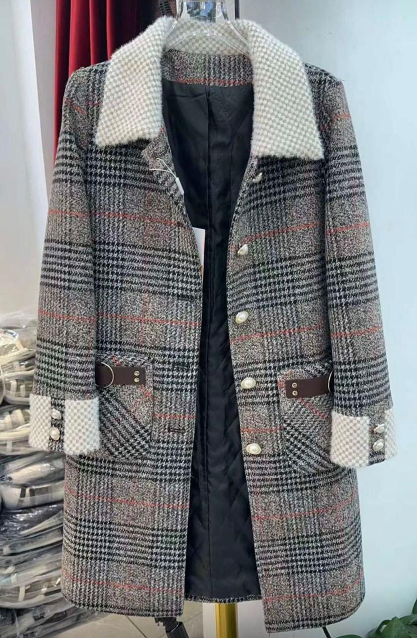 LADIES/WOMEN QUALITY BEAUTIFUL TRENCH COATS WARM CLASSY OUTFIT FOR ALL SEASONS. GRAB YOURS WHILE STOCK LASTS.