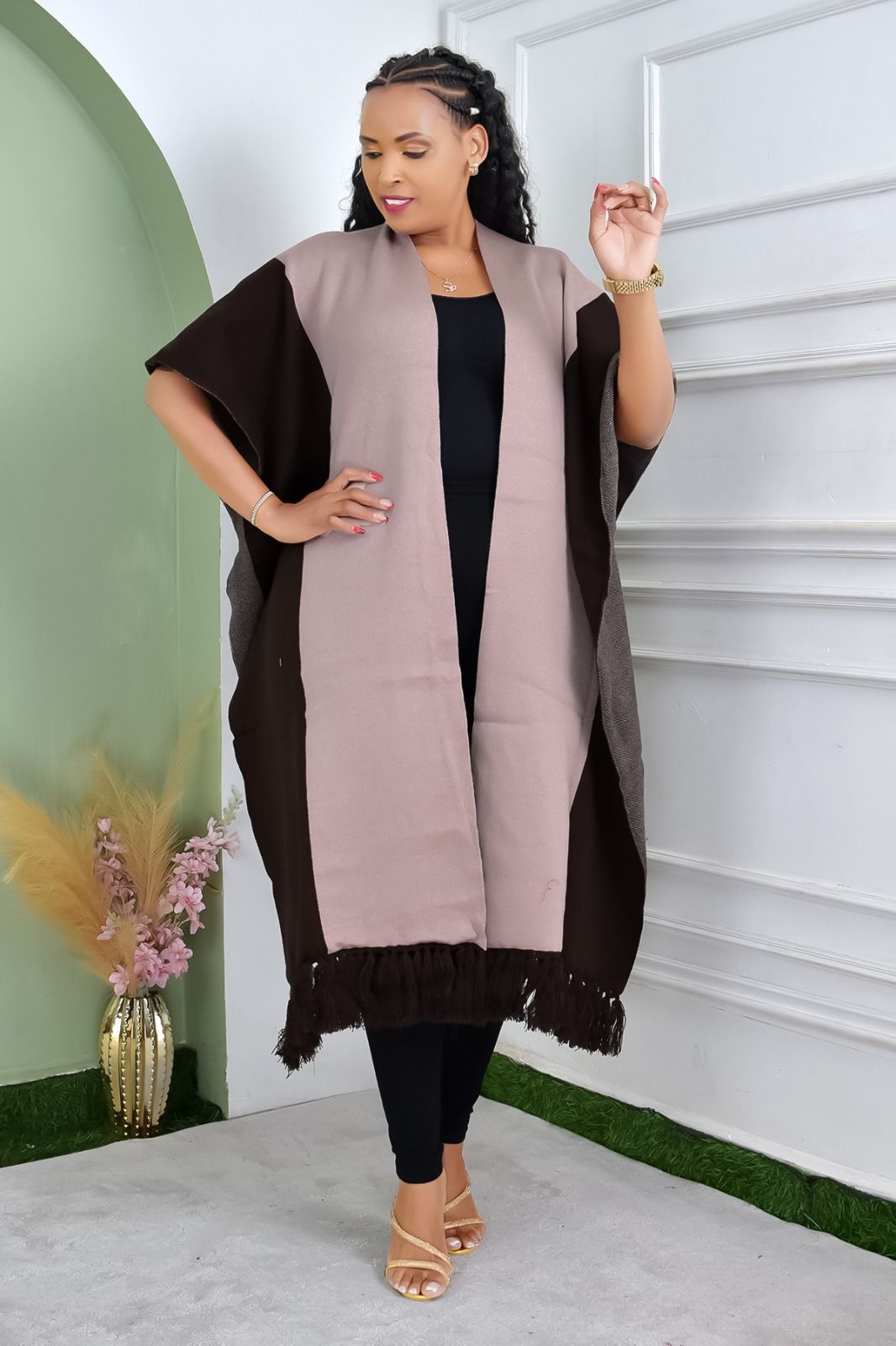 LADIES/WOMEN QUALITY BEAUTIFUL PONCHOS/ SHAWLS, WARM CLASSY OUTFIT FOR ALL SEASONS. GRAB YOURS WHILE STOCK LASTS.