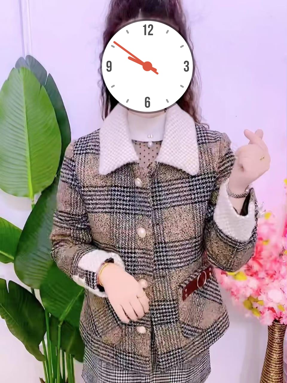 LADIES/ MUMS BEST QUALITY TRENCH COATS/SWEATERS WARM AND CLASSY FASHIONABLE FOR COLD SEASON AND CAN BE WORN ON NORMAL DAYS.