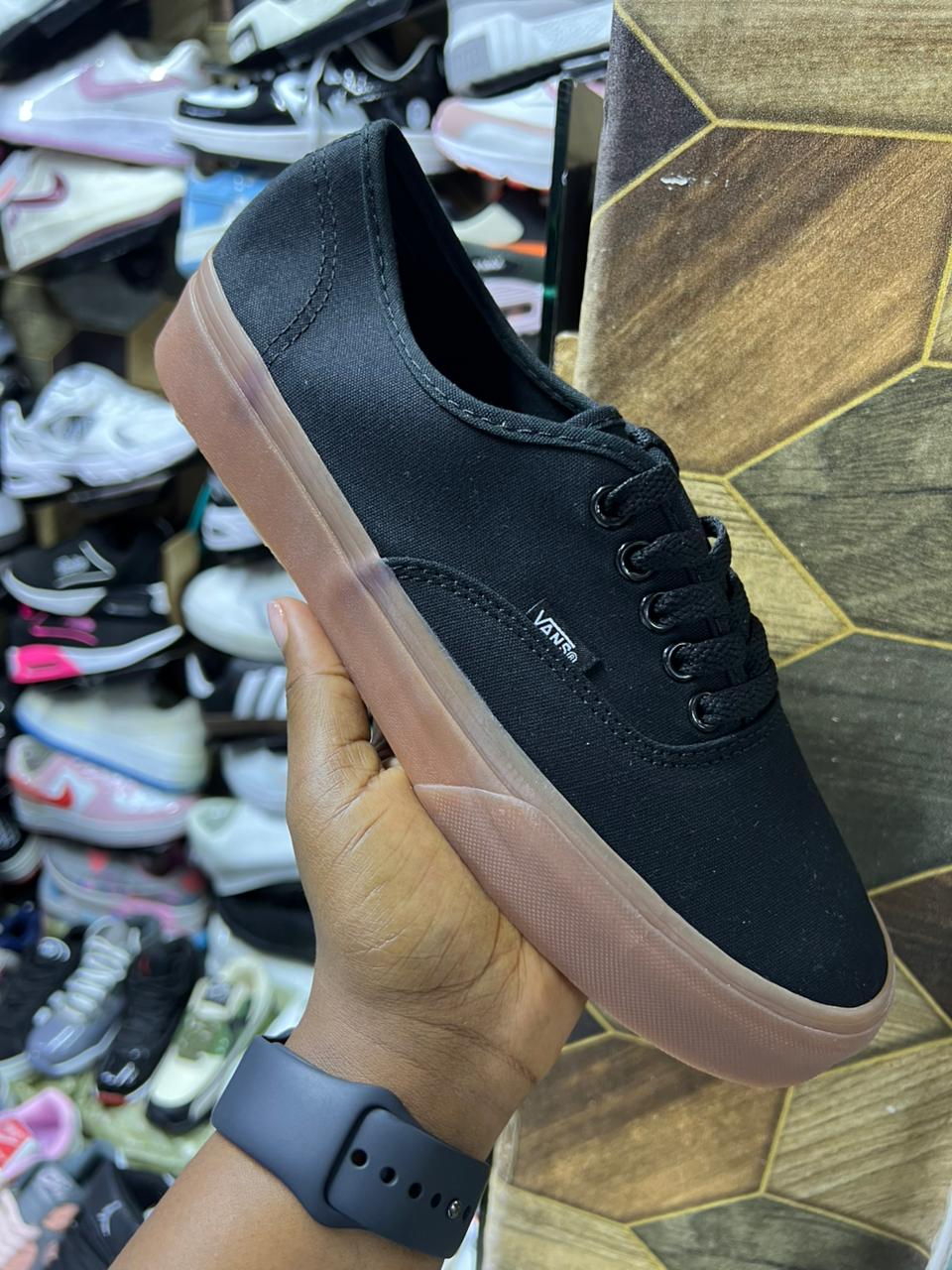 Vans Off the Wall Unisex Old Skool Men & Women Fashion Shoes