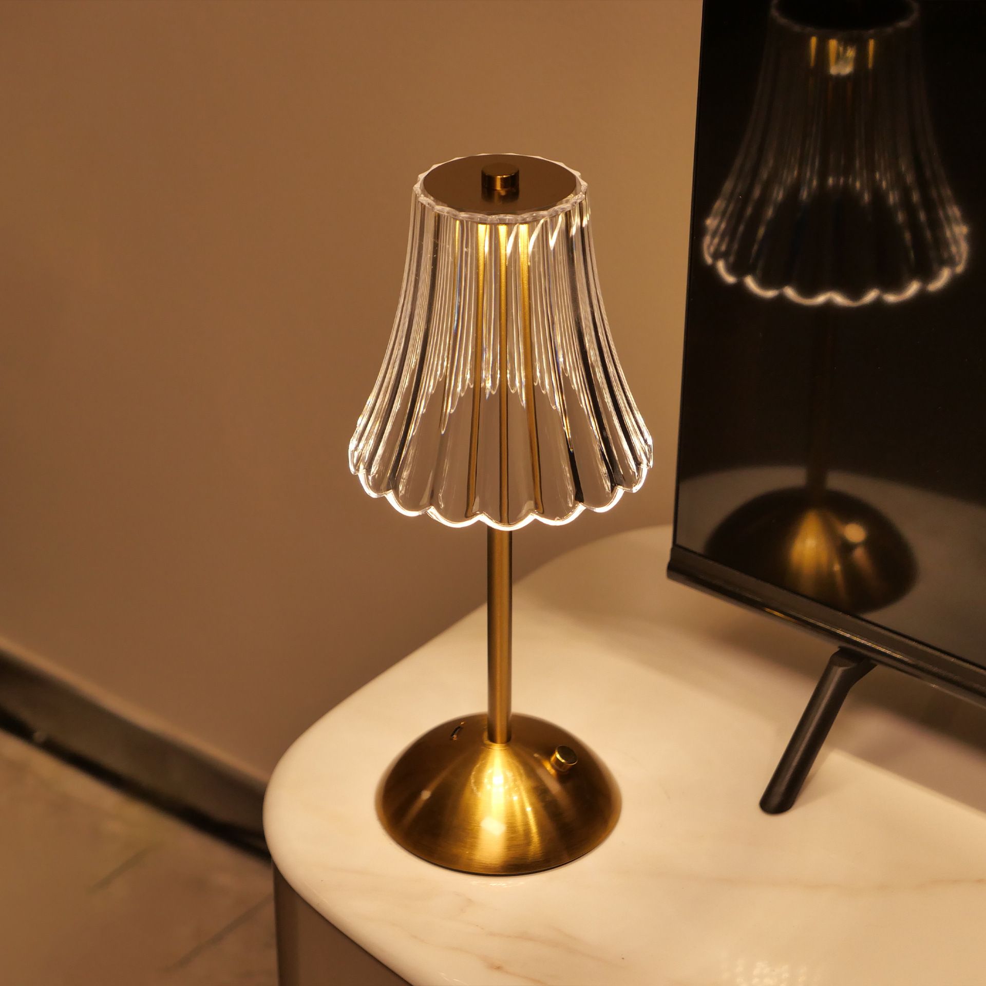 Bar Touch Table Lamp Rechargeable Wireless Desk Lamp Portable Bedroom Night Light LED Decor Lights for Coffee Hotel Restaurant