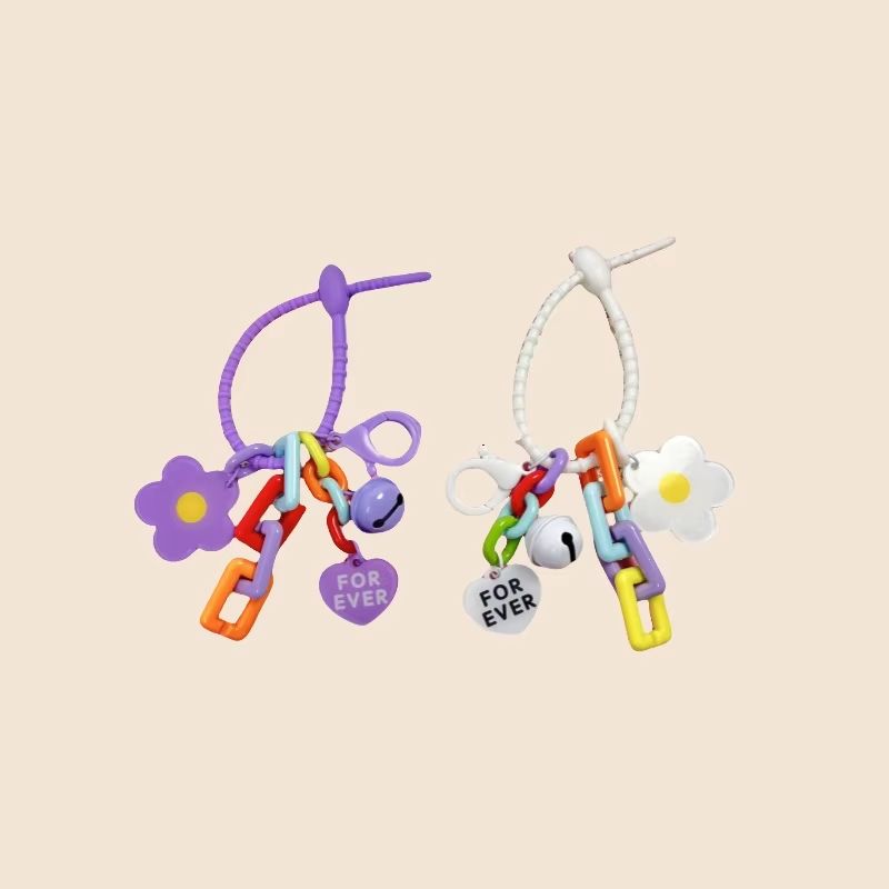 Creative Candy Color Flower Heart Pendant Keychain Cute Little Flower Key Ring Bag Pendant Accessories