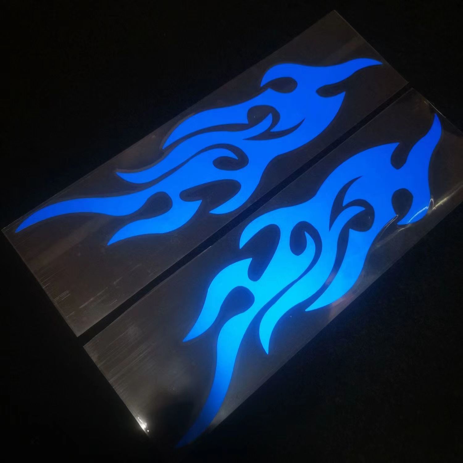 DIY Flame Car Motocycle Reflective Laser Rainbow Sticker Car Decor Reflective Decal Styling Sticker Covering Scratches Vehicle Stickers