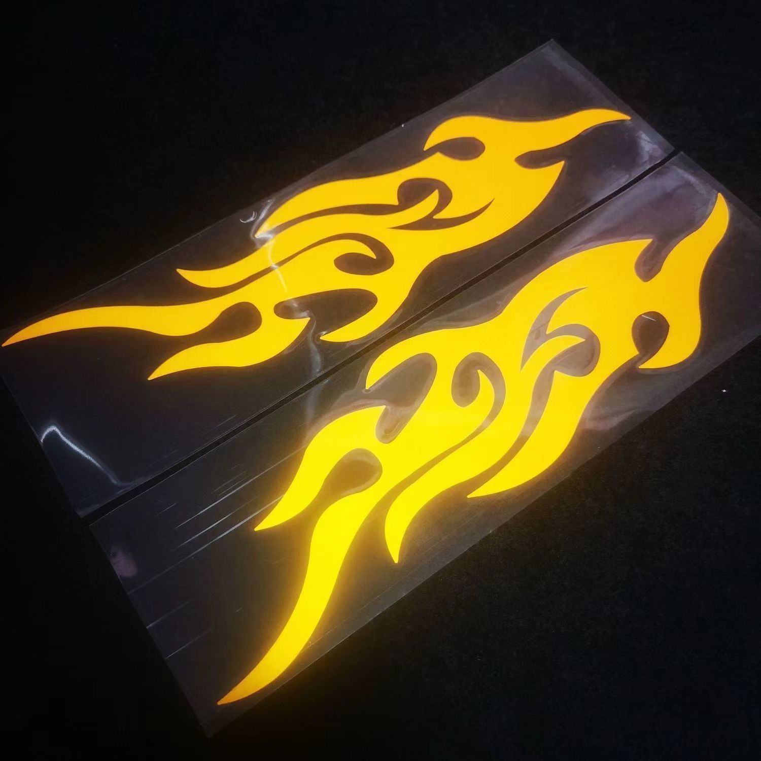 DIY Flame Car Motocycle Reflective Laser Rainbow Sticker Car Decor Reflective Decal Styling Sticker Covering Scratches Vehicle Stickers