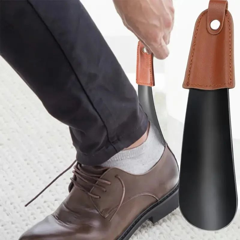 1pcs stainless steel shoehorn with leather handle, travel shoehorn is easy to carry and easy to wear shoes