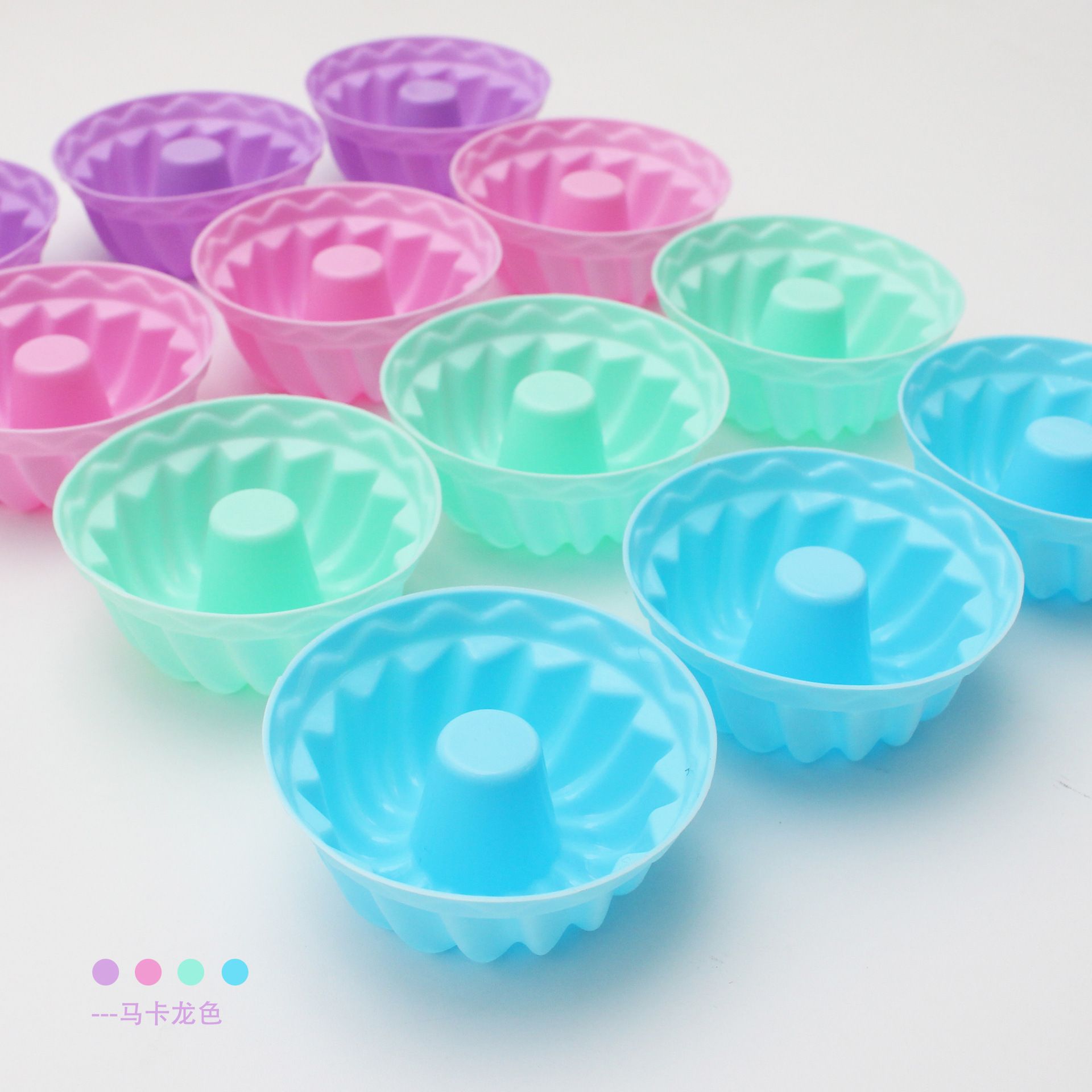 12pcs/Set Use Food Grade BPA Free Cake Mold Silicone Multicolor Round Muffin Cups Baking Silicone Cake Molds Random color