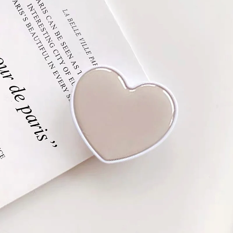 Heart Shaped Phone Socket Holder Finger Grip Bracket Support Telephone for IPhone 15 14 13 Samsung Pocket Socket Stand