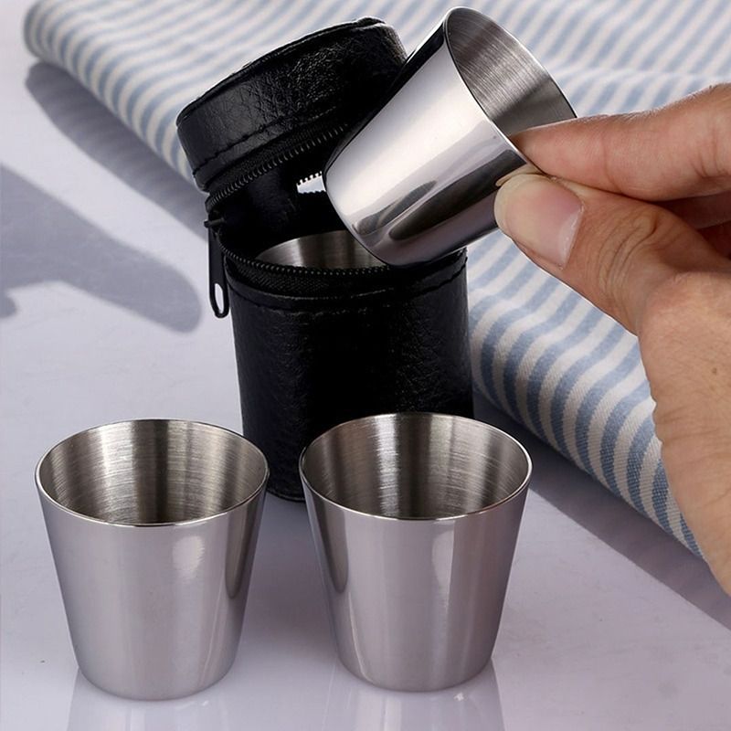 Stainless steel thickened outdoor portable wine glass with PU leather cup sleeve included. Wine glass set.