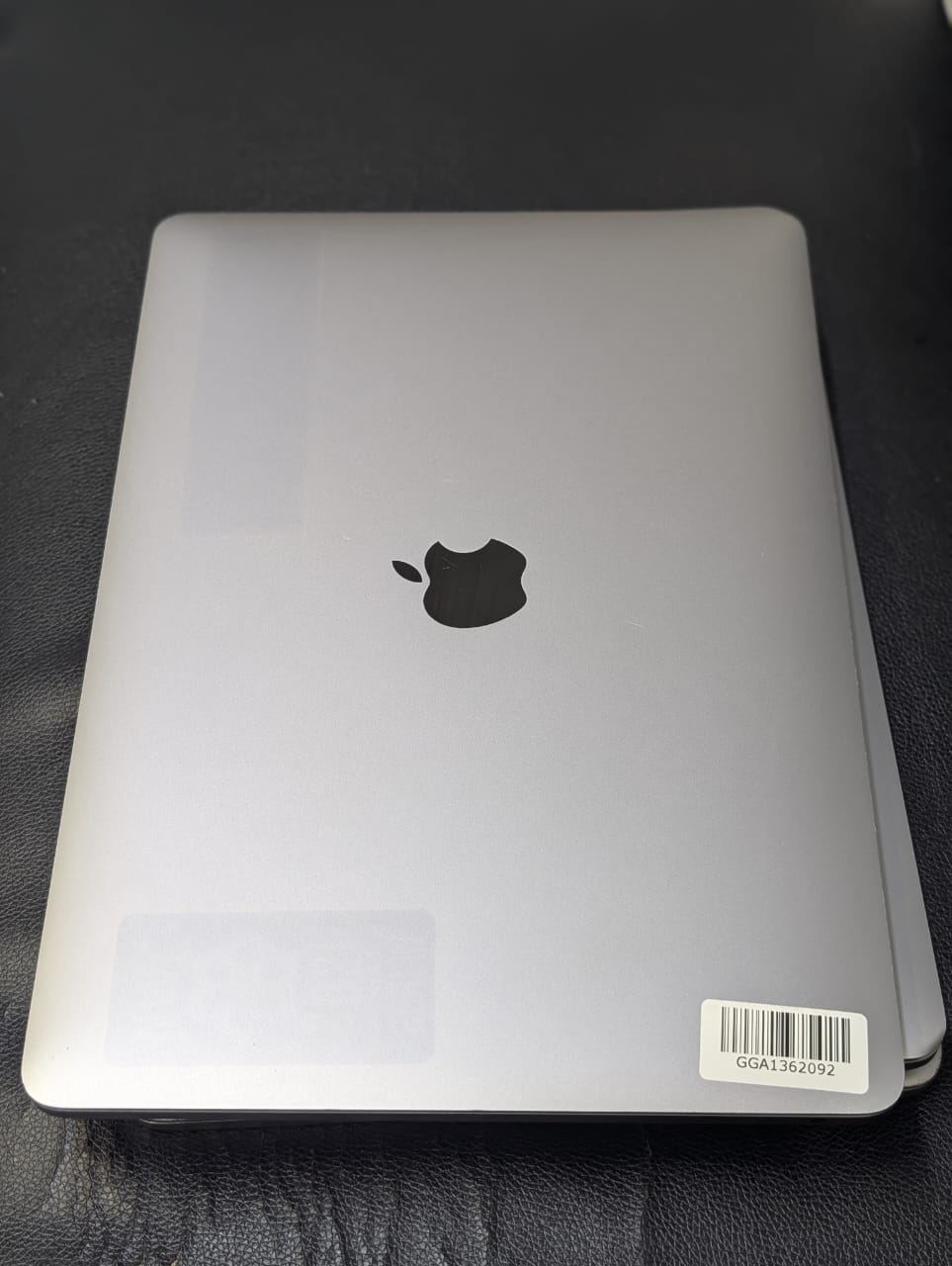 Apple MacBook Pro 13-inch (A2338, 2020) – M1 Chip 8-Core CPU, 8-Core GPU, 16GB Unified Memory, 1TB SSD Storage, Retina Display, Touch Bar, Touch ID, Backlit Keyboard, macOS, Space Gray – Excellent Per