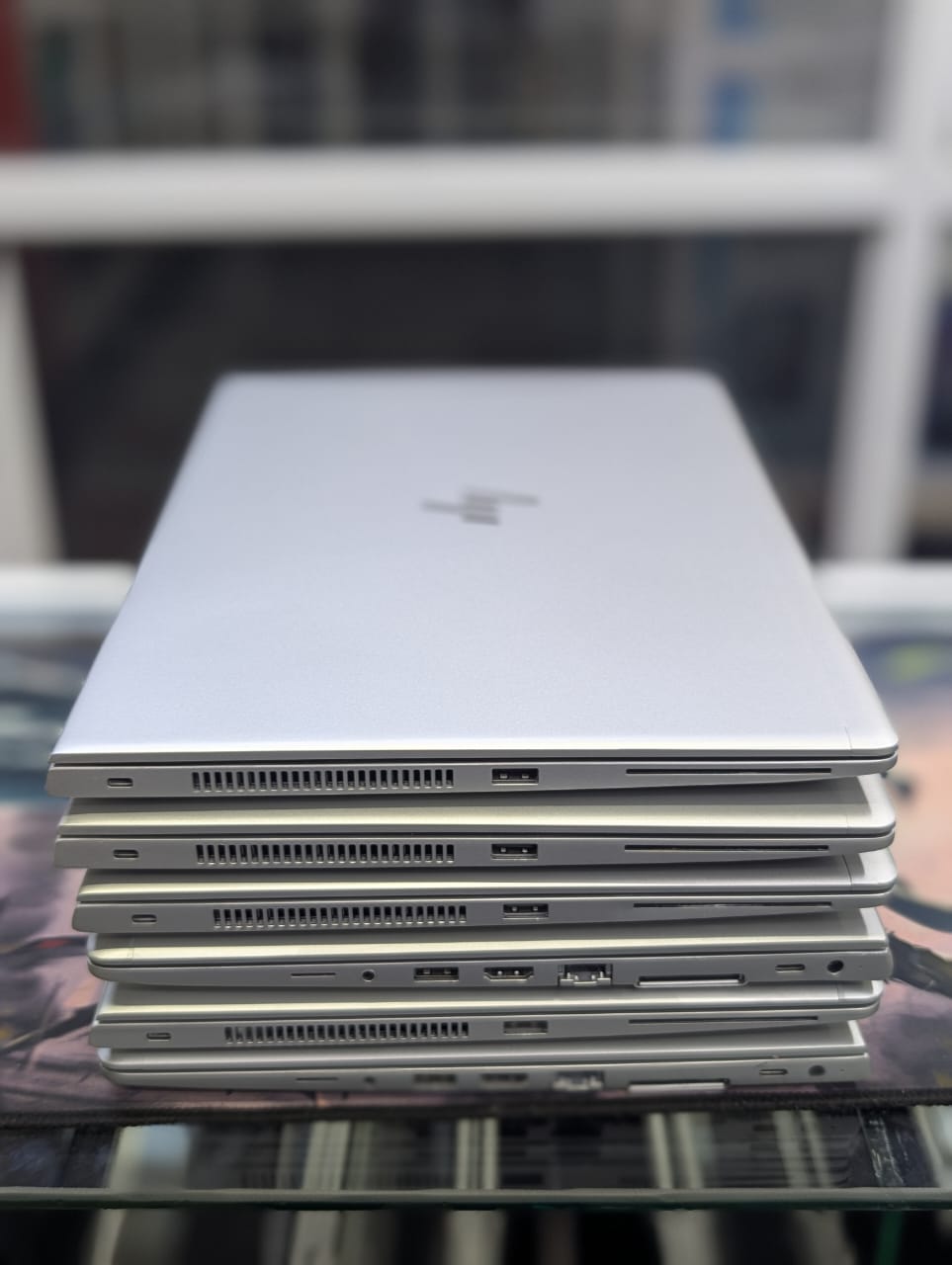 HP EliteBook 745 G6 – AMD Ryzen 5, 8GB RAM, 256GB SSD, 14″ Full HD Display, 2GB Radeon Vega Graphics, Windows 11 Pro, Backlit Keyboard, Silver Lightweight Business Laptop