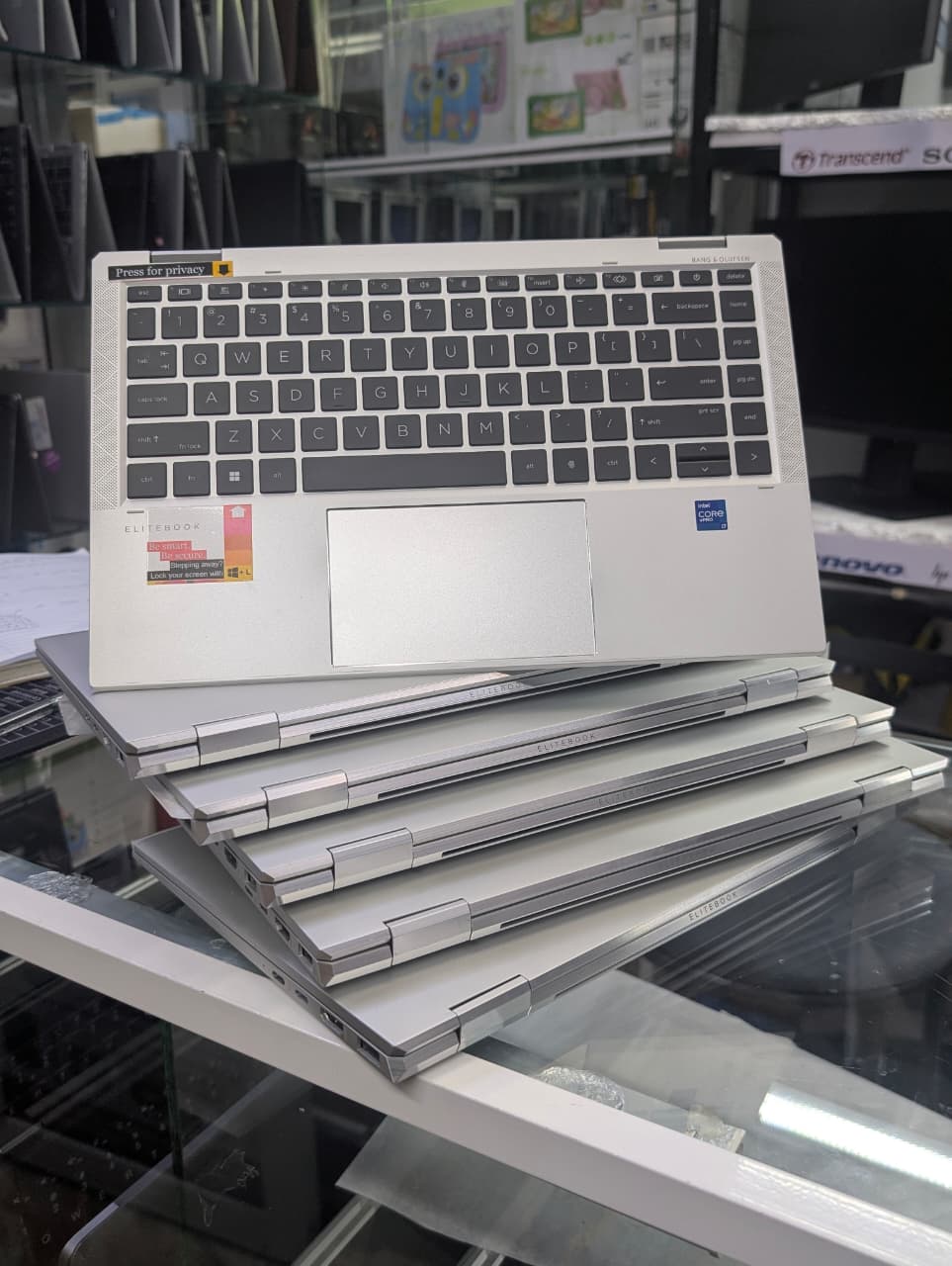 HP EliteBook x360 1040 G8 – Intel Core i7 11th Gen, 32GB RAM, 512GB SSD, 14" Full HD Touchscreen, 360° Convertible Laptop, Windows 11 Pro, Premium Business Ultrabook