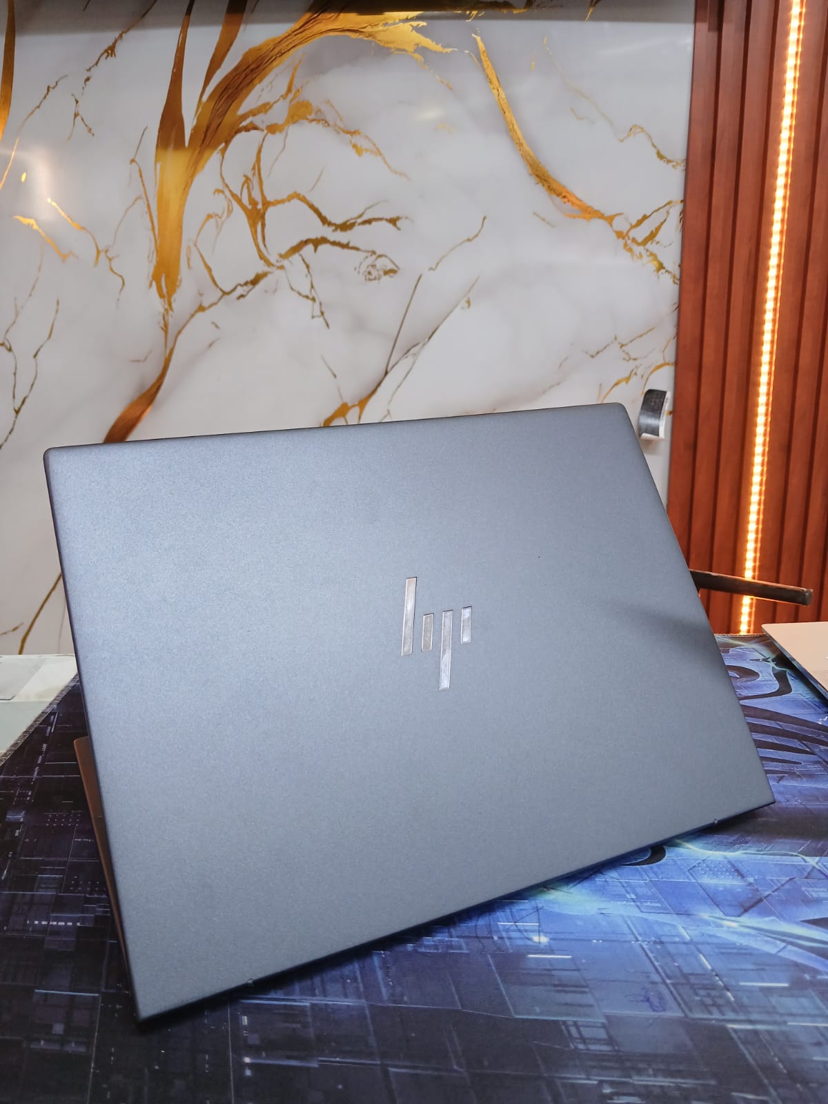 HP Elite Dragonfly – Intel Core i7 12th Gen, 16GB RAM, 512GB SSD, 13.5" Touchscreen Display, Premium Business Laptop, Windows 11 Pro