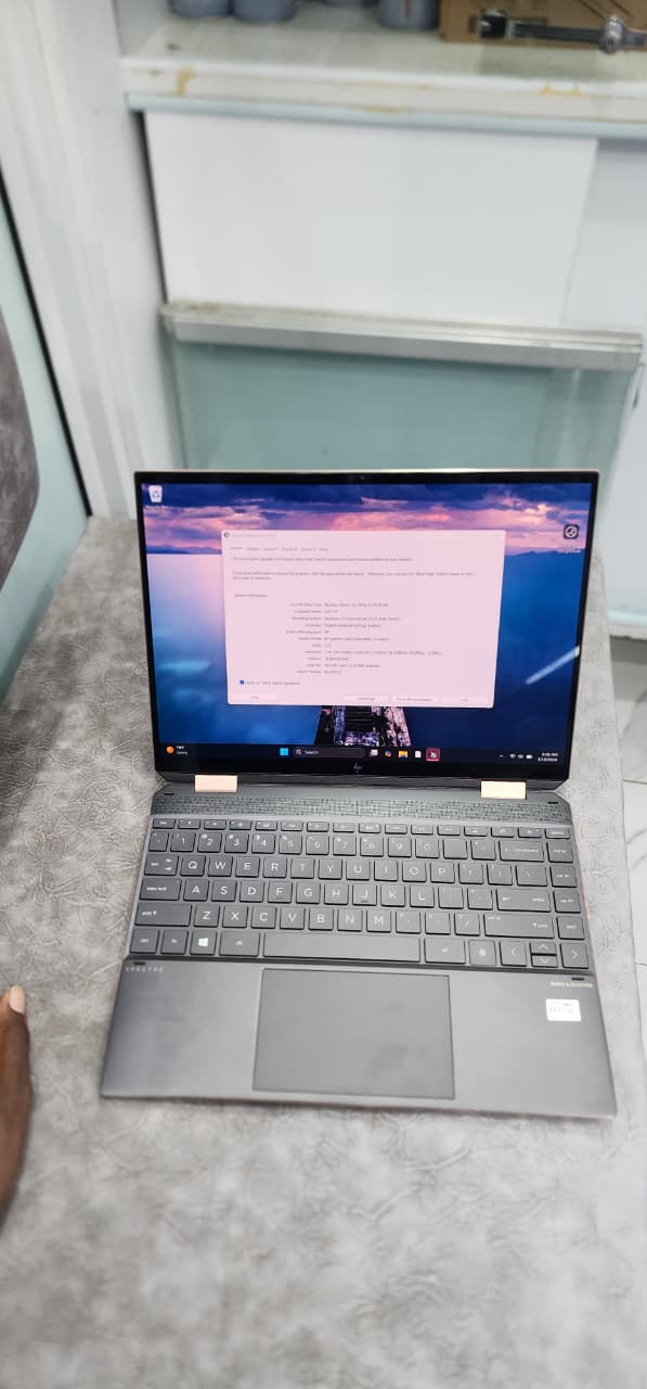 HP Spectre x360 14 Convertible – Intel Core i7 11th Gen 2.6GHz, 16GB RAM, 1TB SSD, 13.5" Touchscreen, Stylus Pen, Gem-Cut Gold Design, Premium 2-in-1 Laptop