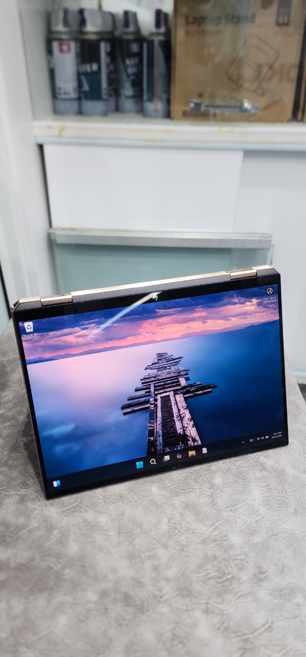 HP Spectre x360 14 Convertible – Intel Core i7 11th Gen 2.6GHz, 16GB RAM, 1TB SSD, 13.5" Touchscreen, Stylus Pen, Gem-Cut Gold Design, Premium 2-in-1 Laptop