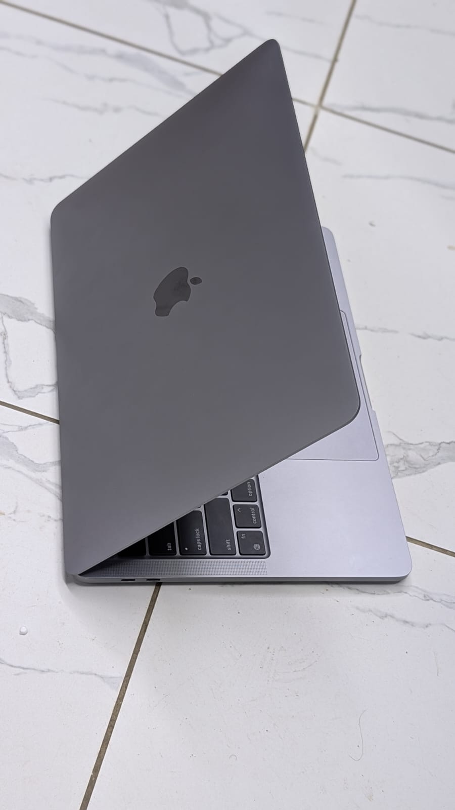 Apple MacBook Pro M1 2020 (A2338) – 13.3-Inch Retina Display, 8GB RAM, 512GB SSD, Apple M1 Chip 8-Core, Touch Bar, Thunderbolt USB-C, Backlit Keyboard