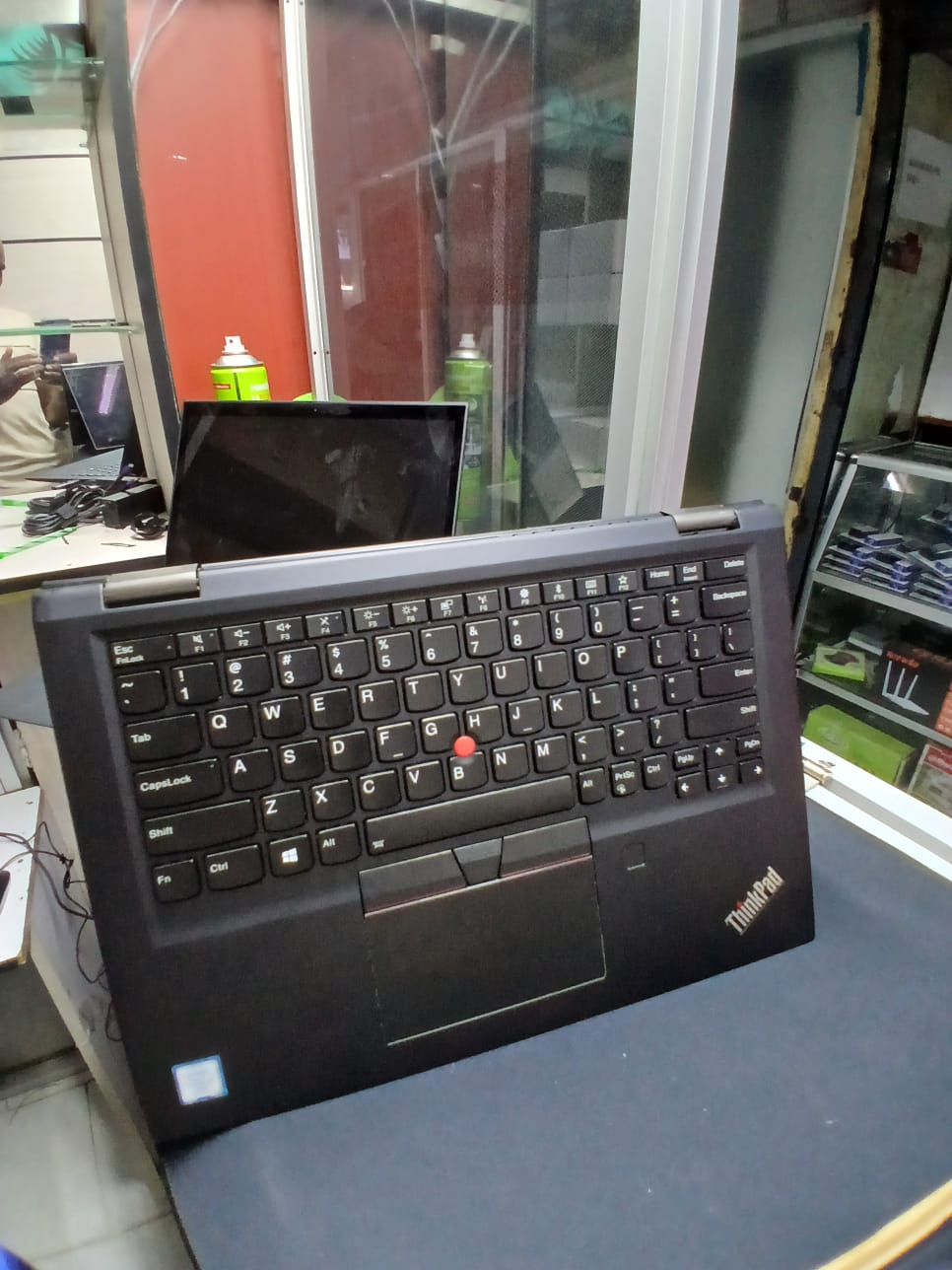 Lenovo ThinkPad X390 Yoga Core i7 8th Gen 16GB RAM 512GB SSD 13.3" Touchscreen X360 Laptop with Stylus