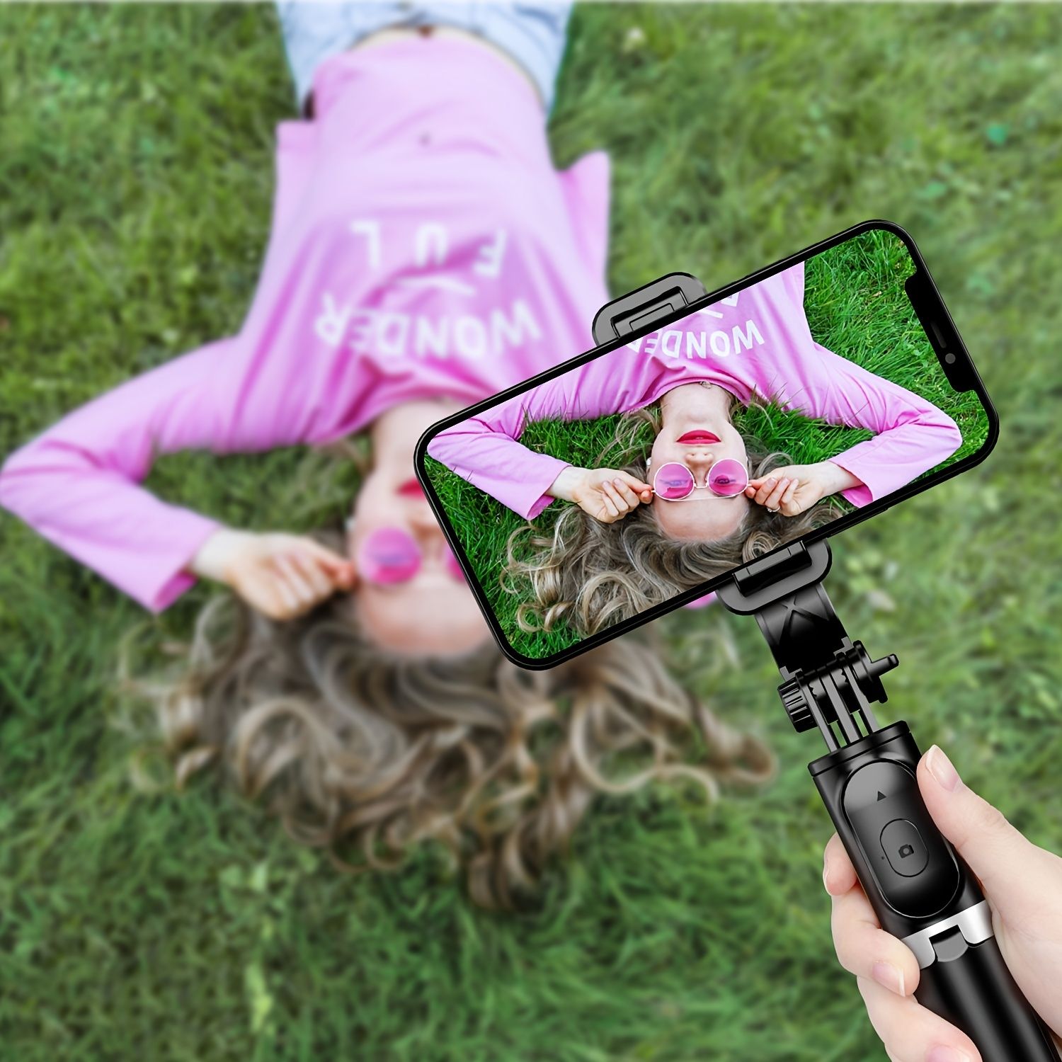 New Arrivals Bensoo Bluetooth Selfie Sticks 3 in 1 Mobile Phone Tripod Bracket Telescopic Selfie Stick Wireless Remote Control Tripod Bluetooth Live Mobile Phone Bracket Smartphones mobile phone