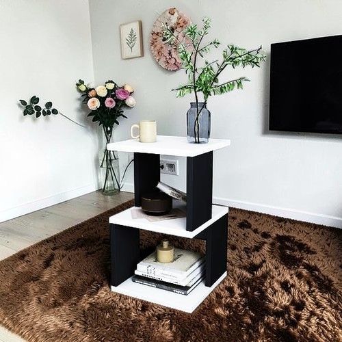JOLLY SIDE TABLE