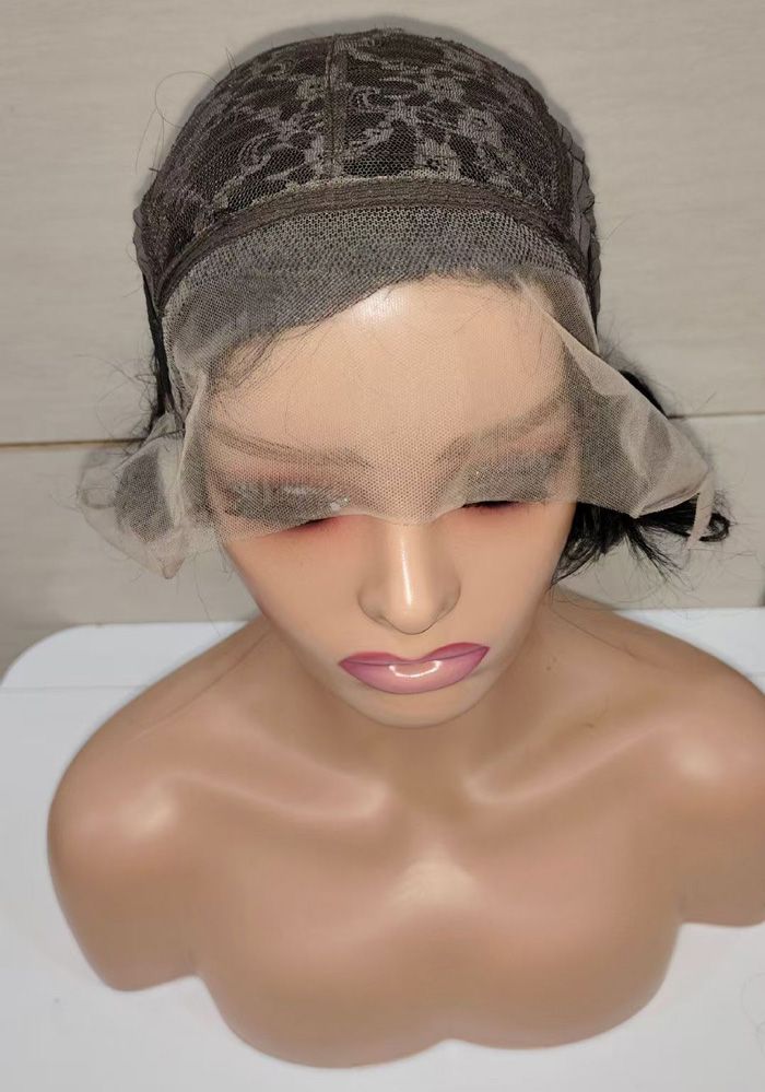 Body Wave Bob Wig 13x1 Transparent Lace Frontal Wig Brazilian Human Hair Wigs Virgin Remy Hair Lace Closure Wig 150% Density