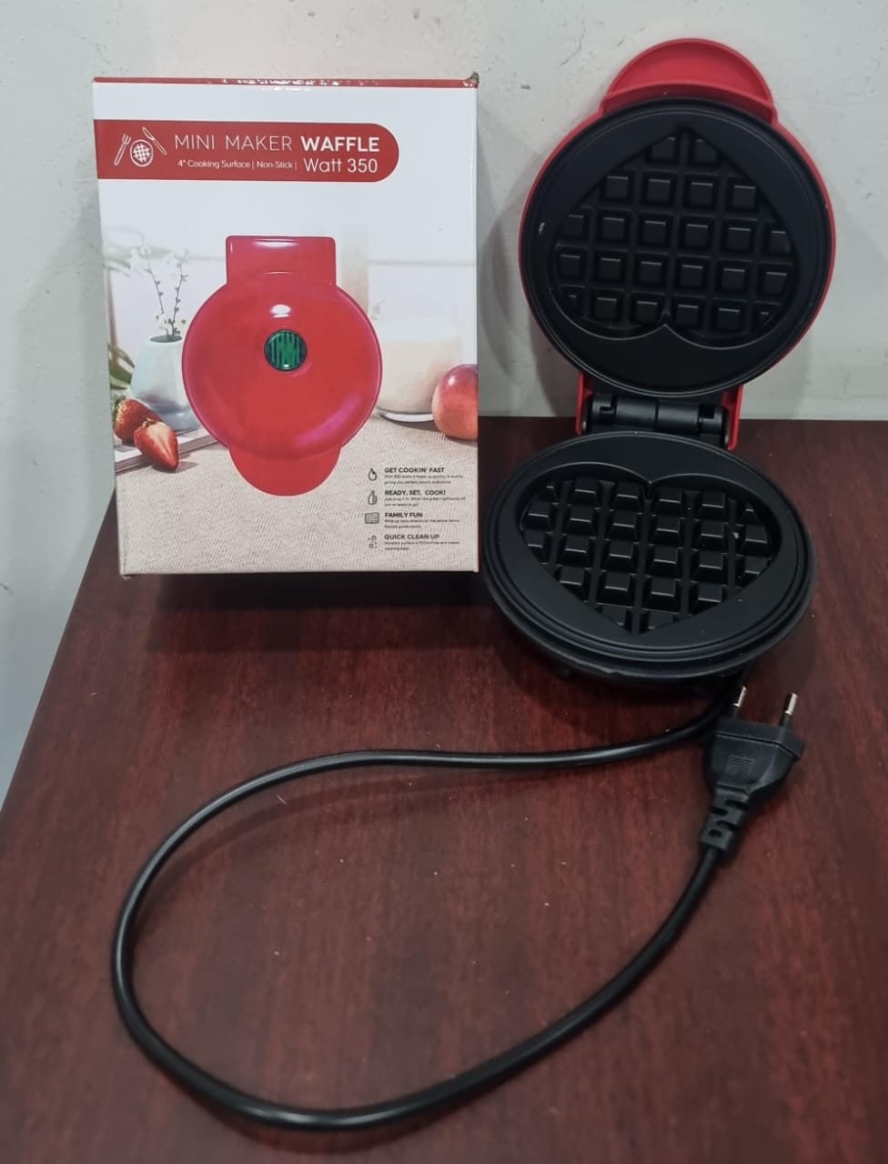 *LIMITED OFFER** 5 inch Mini Waffle Maker (heart shaped)