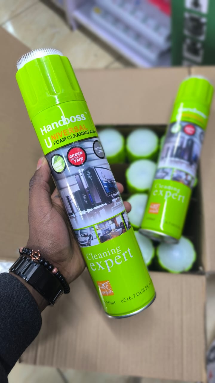 QUALITY HANDBOSS FOAM CLEANERThe Handboss Universal Foam Cleaning Agent contains a natural surface active agent with fast penetration and cleaning property for powerful dirt removing performance