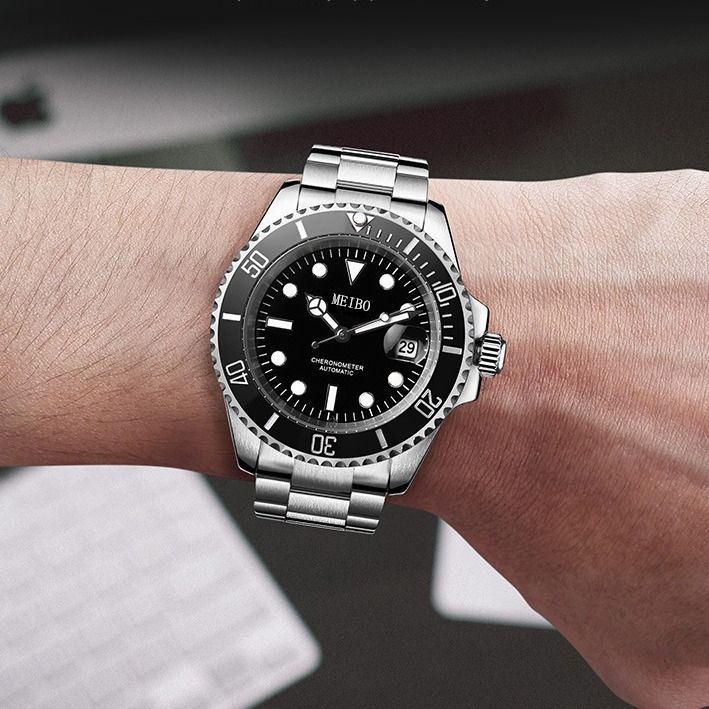 Magnifying glass calendar men's watch large disc, water ghost green watch trendy fashion quartz watch