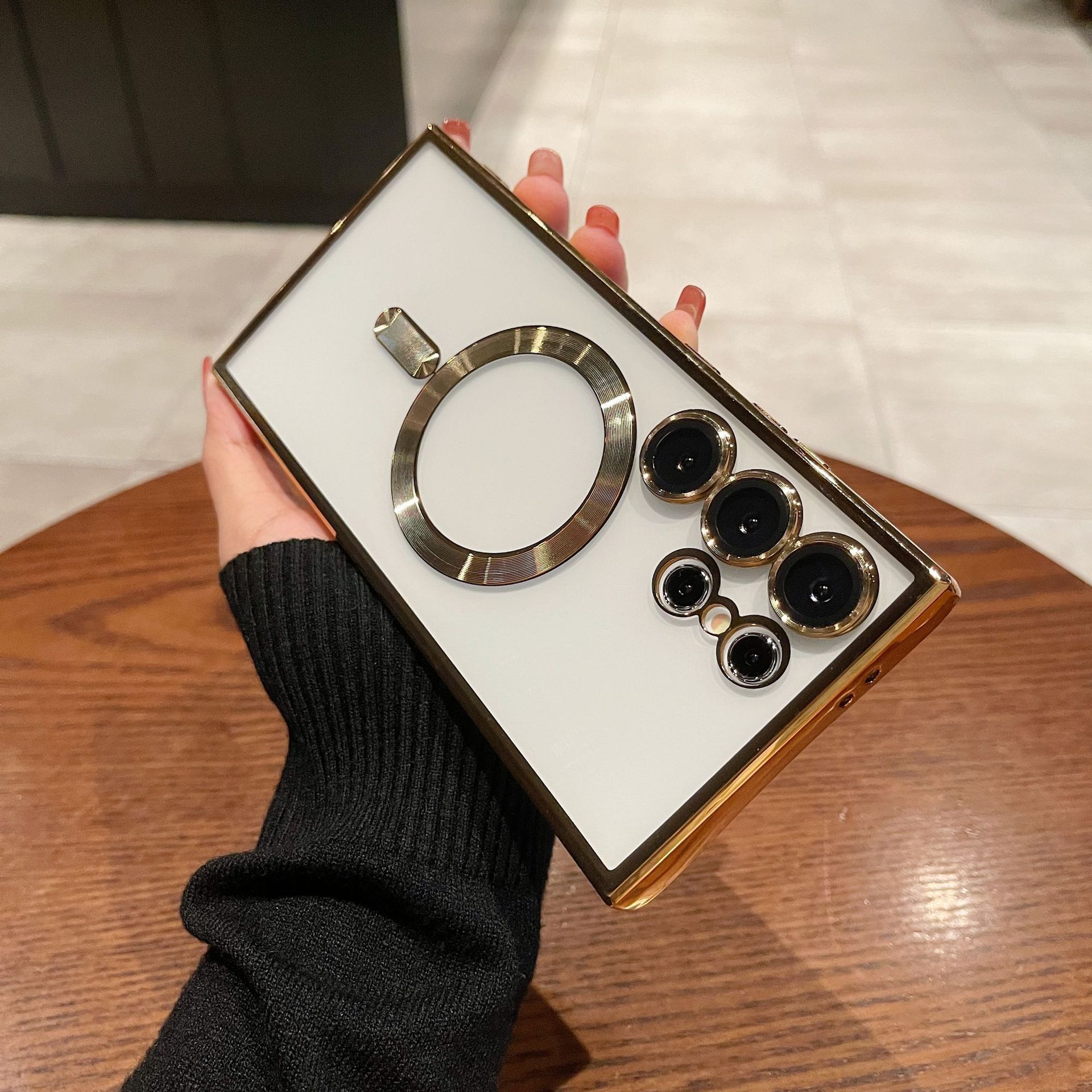 Suitable for Samsung Galaxy S25 Plus S24 Ultra S23 S22 S21 FE S20 Note20 Ultra Note 10 Plus cell phone case gradient glitter plating magnetic transparent drop-proof full package protective cover