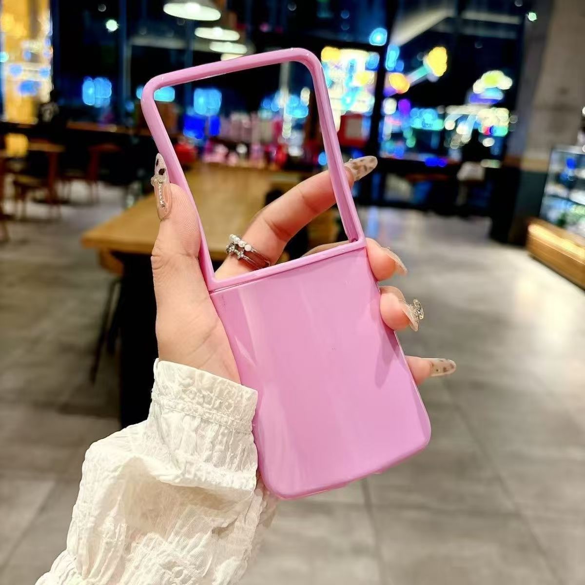 Suitable for Motorola Razr 50 Silicone Soft Case - Solid Colour Foldable Screen Phone Cover with Wrist Strap