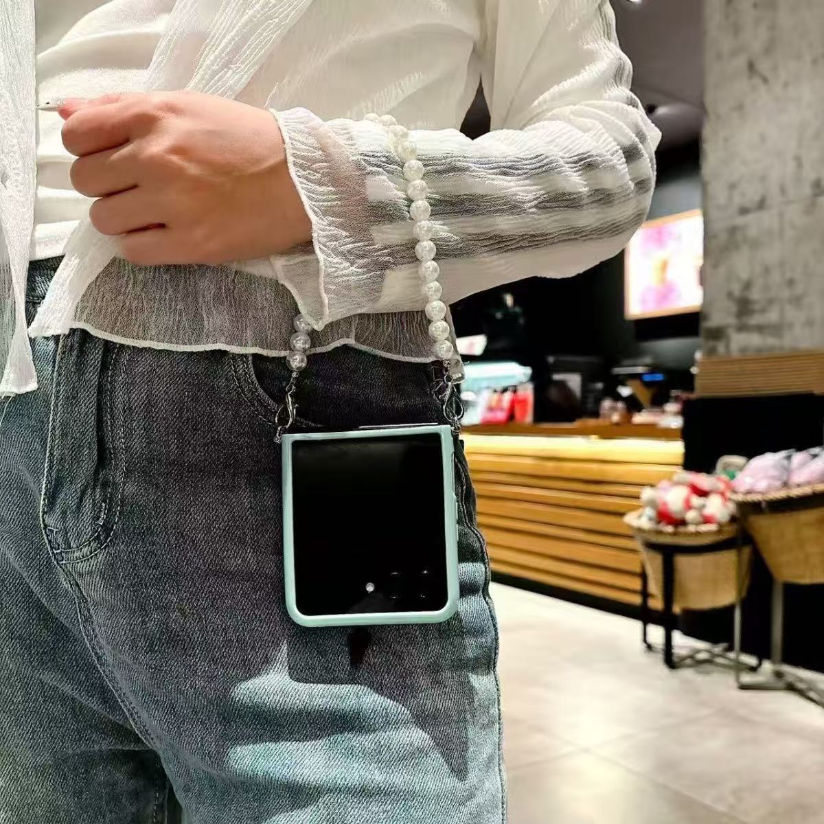 Suitable for Motorola Razr 50 Silicone Soft Case - Solid Colour Foldable Screen Phone Cover with Wrist Strap