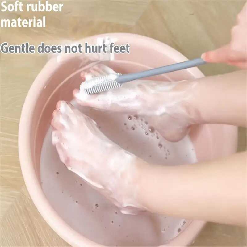 Ergonomic Long Handle Foot Scrub Brush, Soft Silicone Toe Cleaner, Exfoliating Foot Massage Bath Brush, Back Scrubbing Brush, Non-Alcoholic, Manual Operation for Bathroom, Foot Spa, Shower Accessory