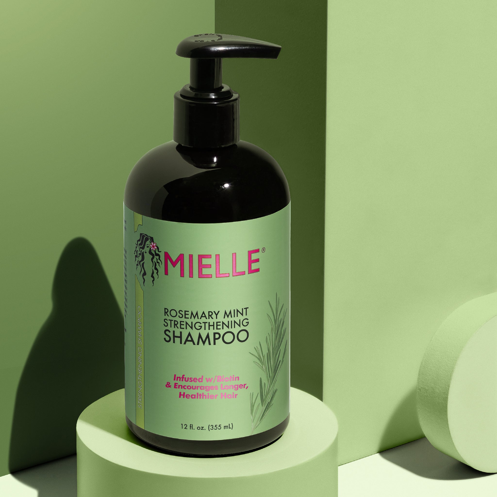Mielle Organics Rosemary Mint Strengthening Shampoo, enriched with biotin, cleanses and helps strengthen brittle hair to promote hair growth   1 bottle 355ml