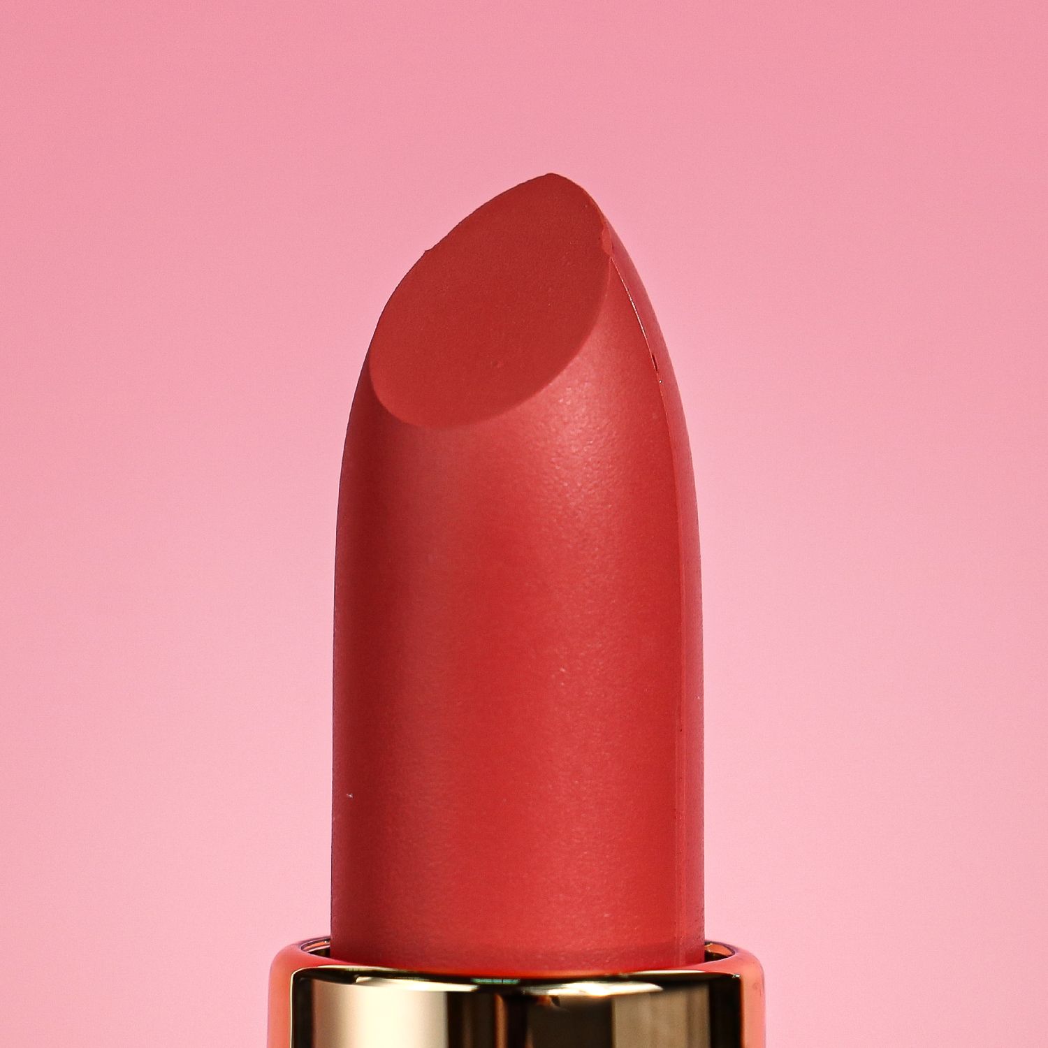 SZVILIMZ  Lipstick Good color rendering High color saturation Exquisite in texture Waterproof and sweat-proof No lasting makeup off More color number"