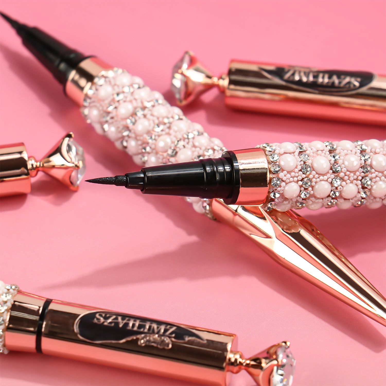 SZVILIMZ Eyeliner Quick-drying No dizzy Easy to carry Lasting color Good color rendering Waterproof and sweat-proof Long time without makeup