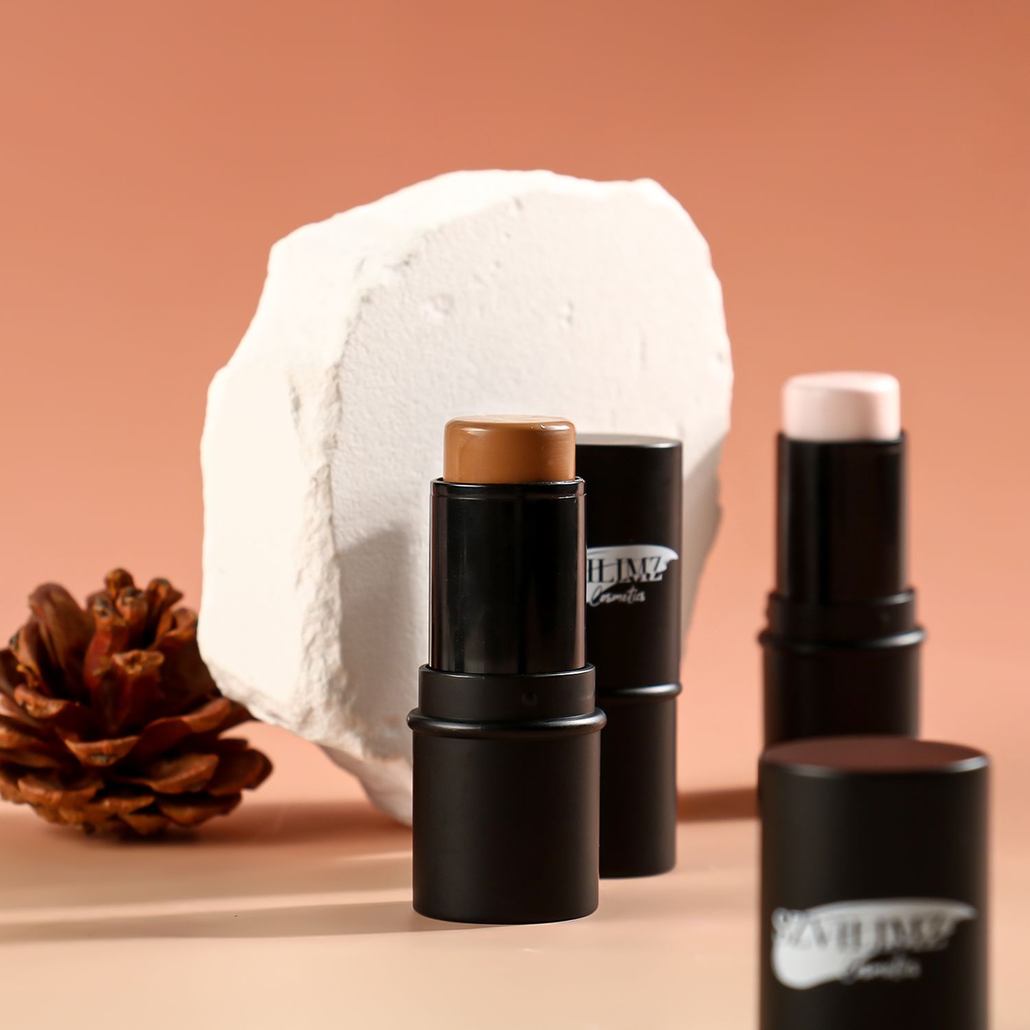 SZVILIMZ Highlight stick Cream of the texture Capacity repair Lighyour complexion Matte makeup effect Easy to carry Waterproof and sweat-proof Long time without makeup Good ductility"