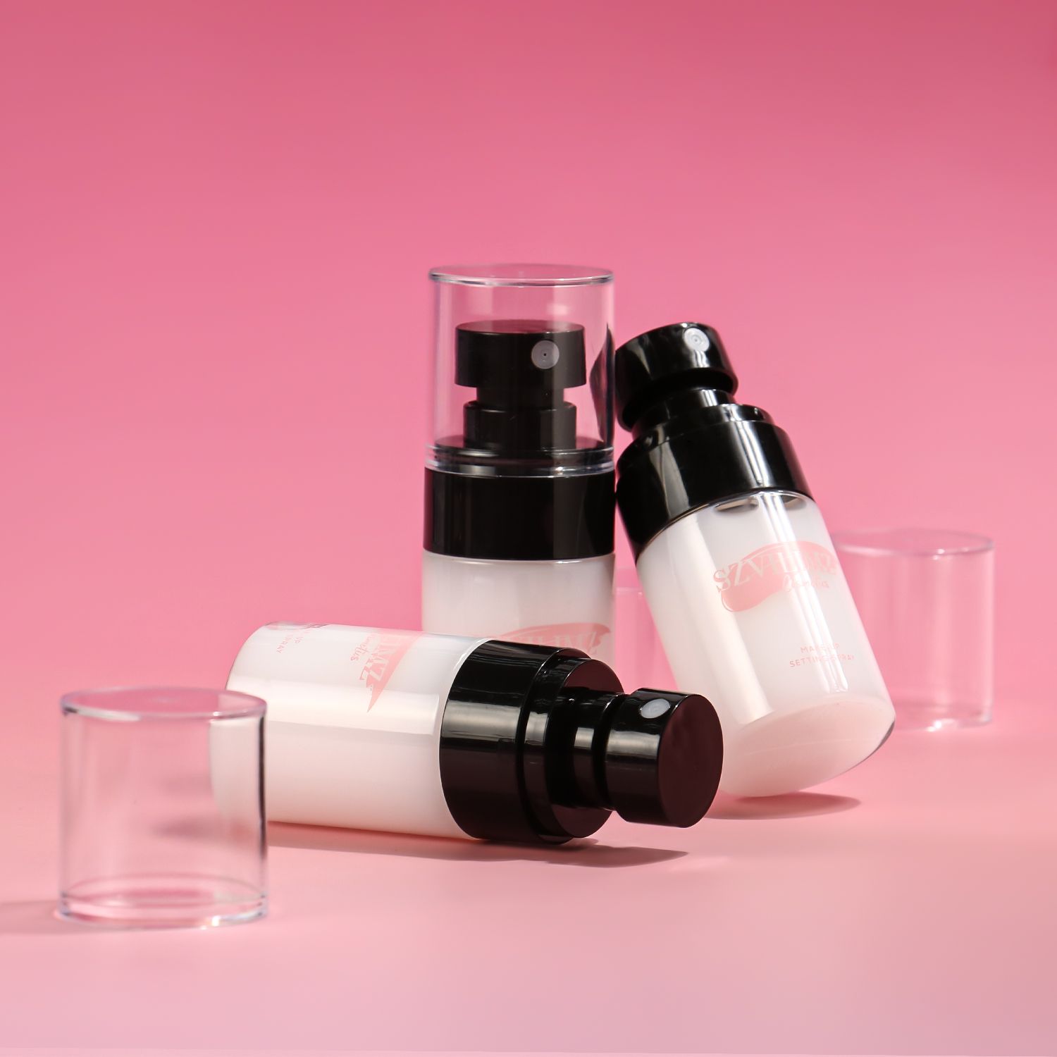SZVILIMZ Long-lasting makeup Fast film-forming Adaptable to high temperature Oil control Waterproof and sweat-proof
Moisturizes the skin Evenly atomized